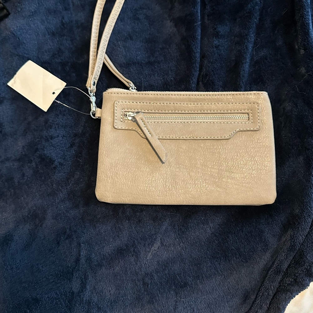 Elegant Tan Leather Wristlet
